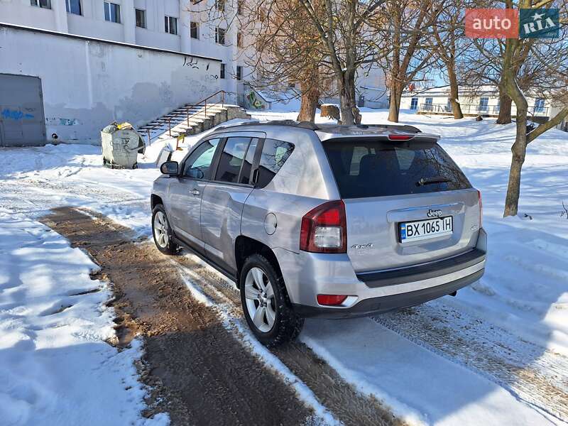 Внедорожник / Кроссовер Jeep Compass 2015 в Хмельницком