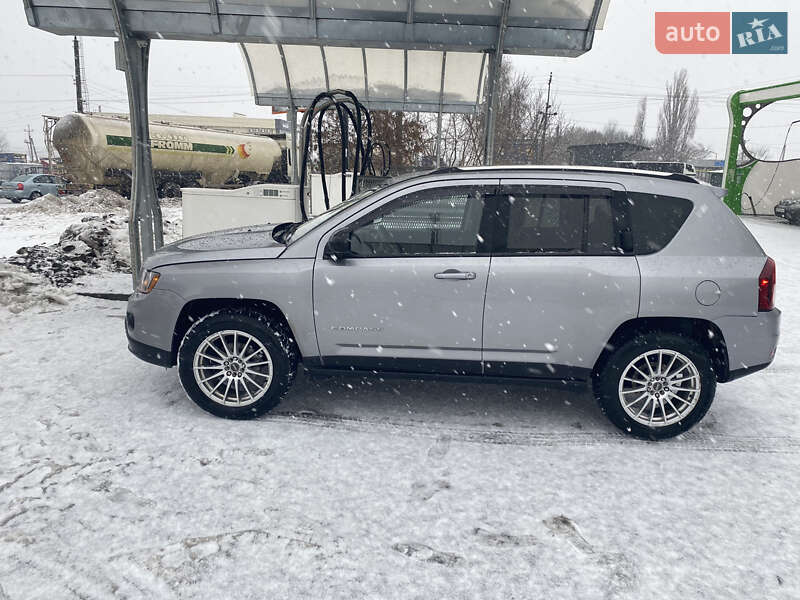 Внедорожник / Кроссовер Jeep Compass 2014 в Хмельницком