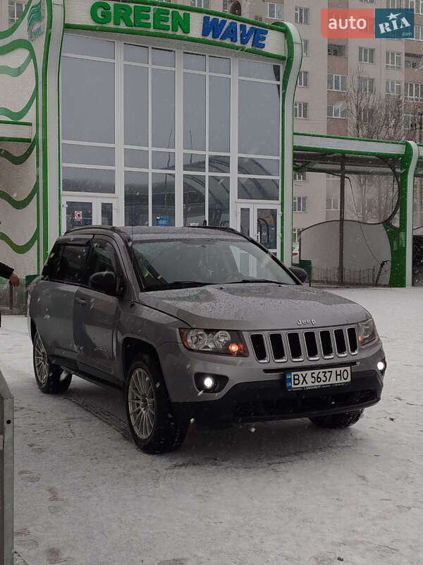 Внедорожник / Кроссовер Jeep Compass 2014 в Хмельницком