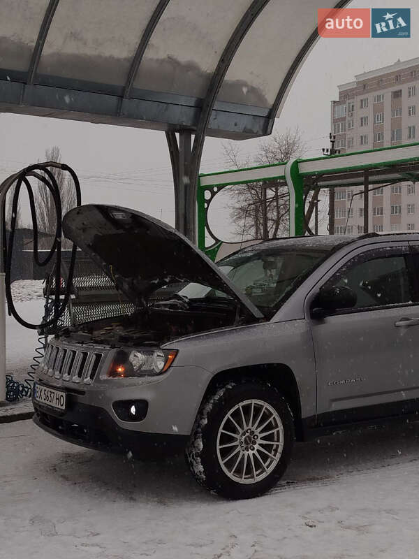 Внедорожник / Кроссовер Jeep Compass 2014 в Хмельницком