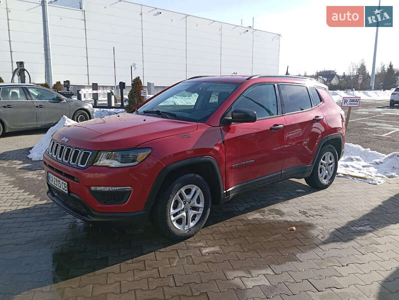 Внедорожник / Кроссовер Jeep Compass 2018 в Буске