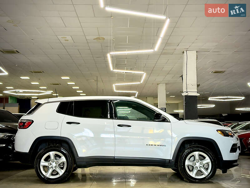 Внедорожник / Кроссовер Jeep Compass 2023 в Николаеве