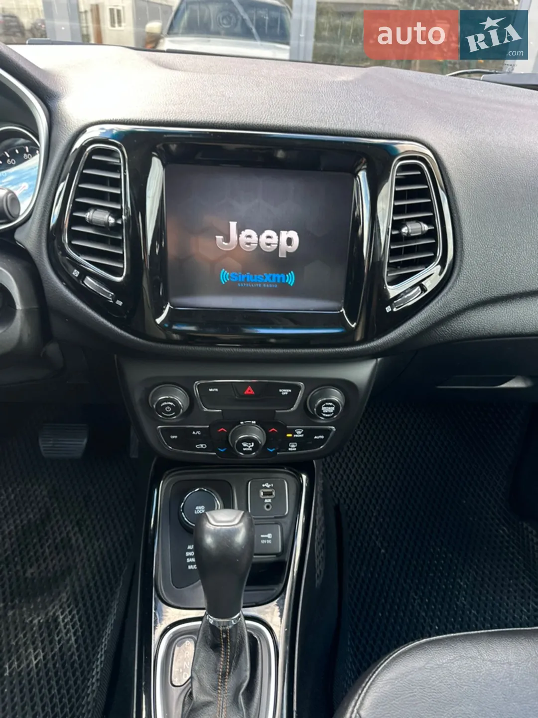 2019 Jeep Compass - мініатюра 31