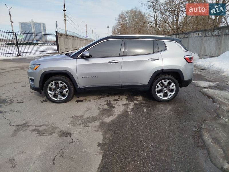 Внедорожник / Кроссовер Jeep Compass 2019 в Киеве