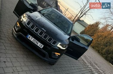 Внедорожник / Кроссовер Jeep Compass 2017 в Калуше