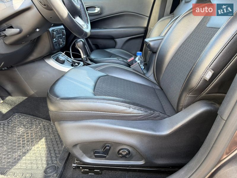 Внедорожник / Кроссовер Jeep Compass 2018 в Киеве