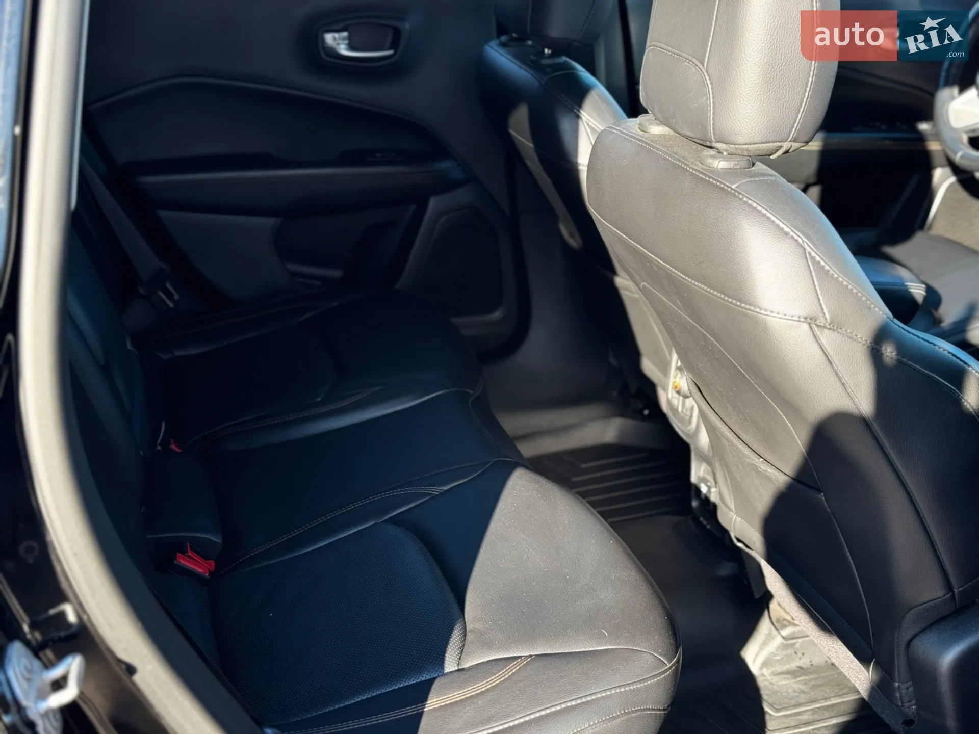 2017 Jeep Compass - мініатюра 20