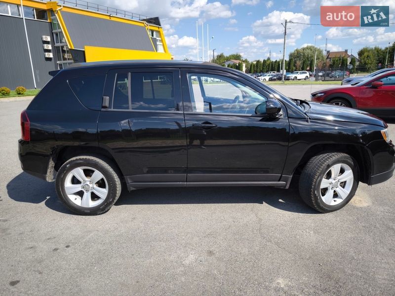 Внедорожник / Кроссовер Jeep Compass 2014 в Киеве