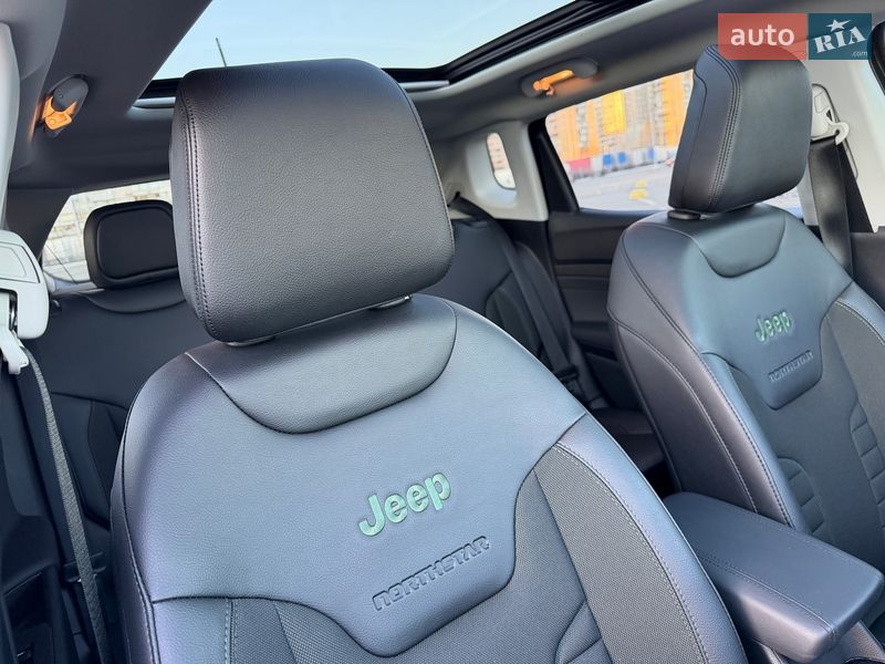 Внедорожник / Кроссовер Jeep Compass 2025 в Киеве