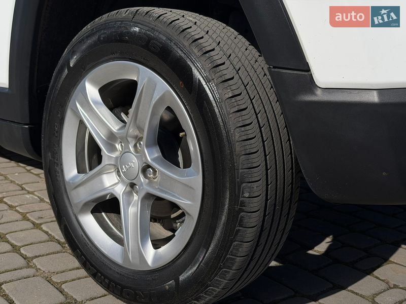 Внедорожник / Кроссовер Jeep Compass 2023 в Каменском