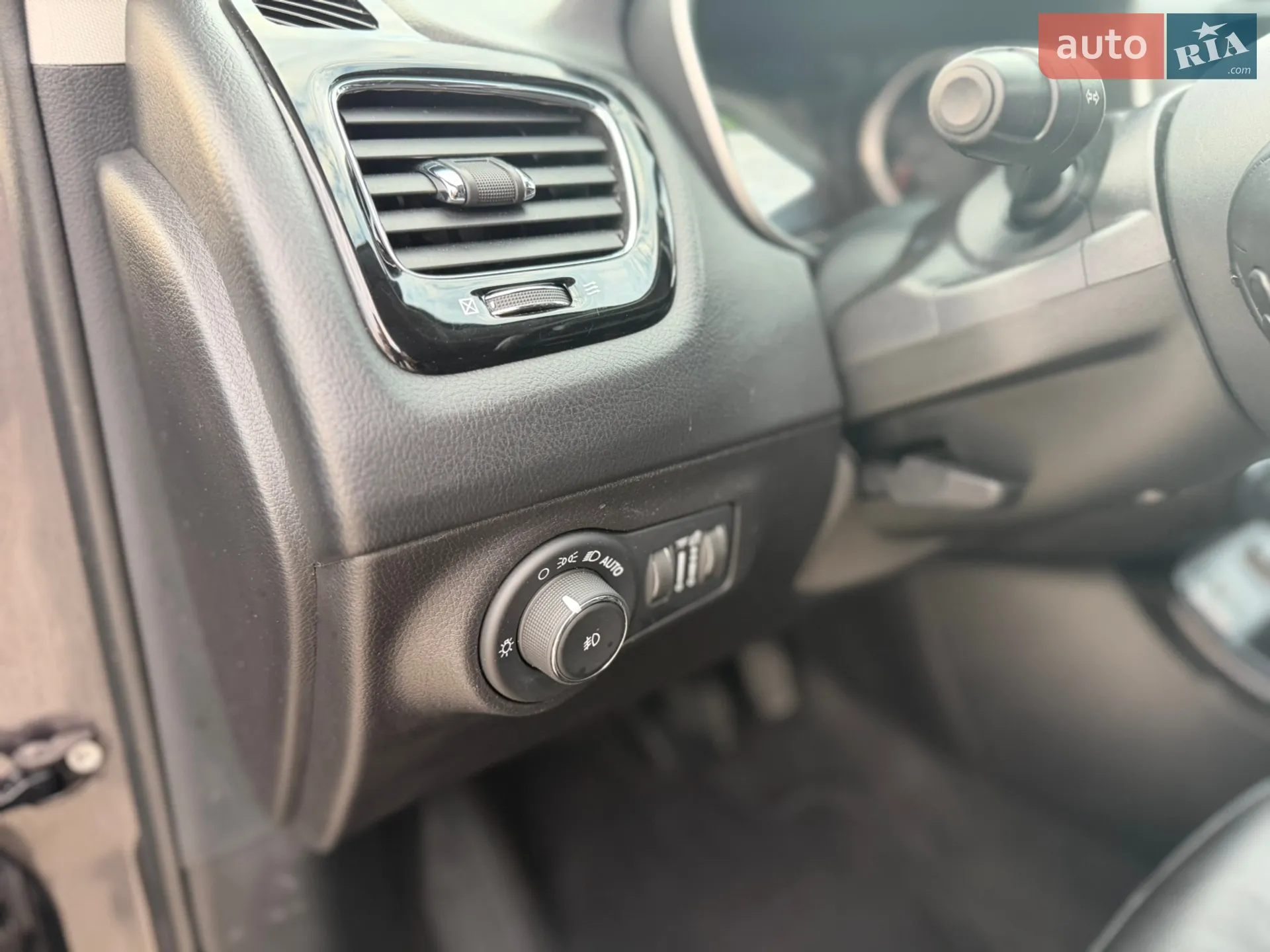 2019 Jeep Compass - мініатюра 18