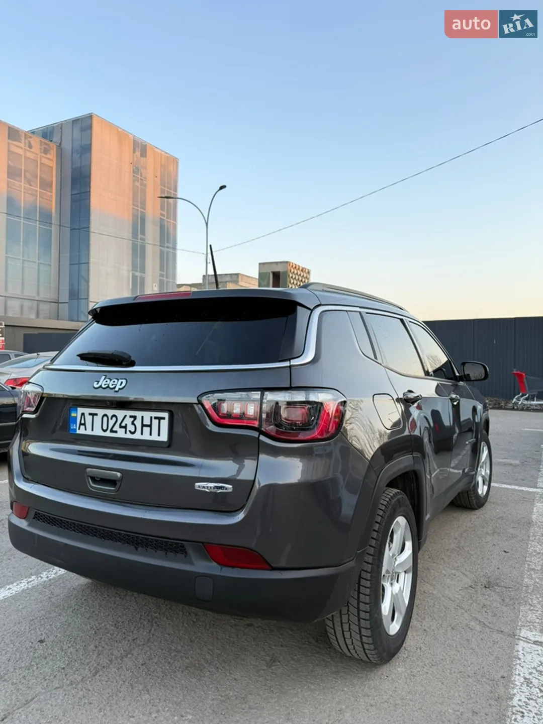 2017 Jeep Compass - мініатюра 9
