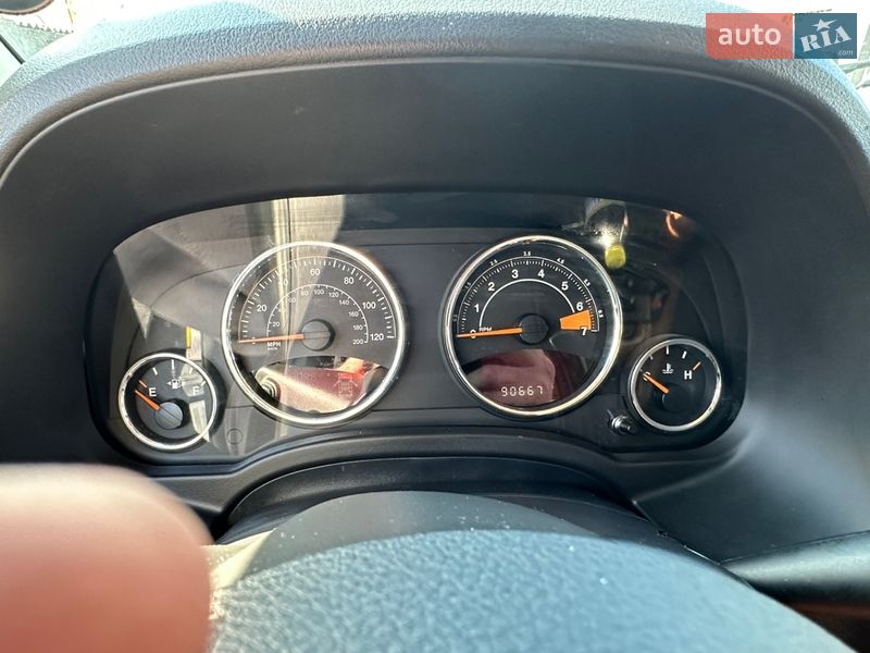 Внедорожник / Кроссовер Jeep Compass 2015 в Киеве