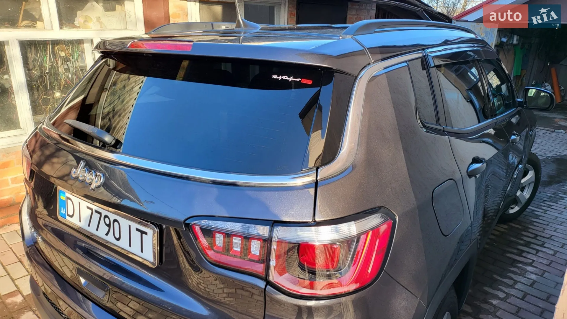 2017 Jeep Compass - мініатюра 9