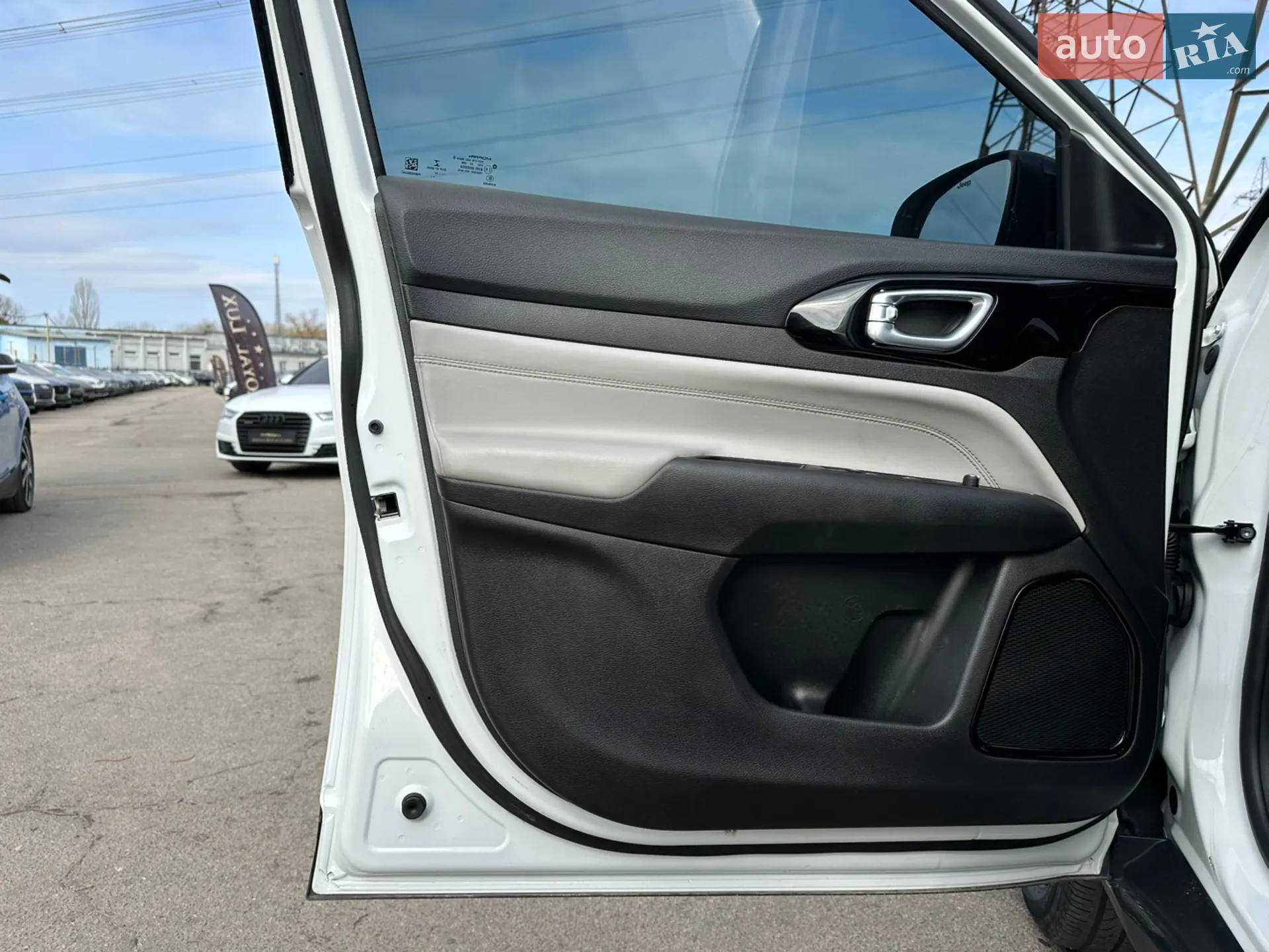 2022 Jeep Compass - мініатюра 16