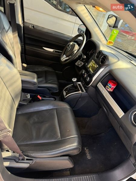 Внедорожник / Кроссовер Jeep Compass 2016 в Киеве