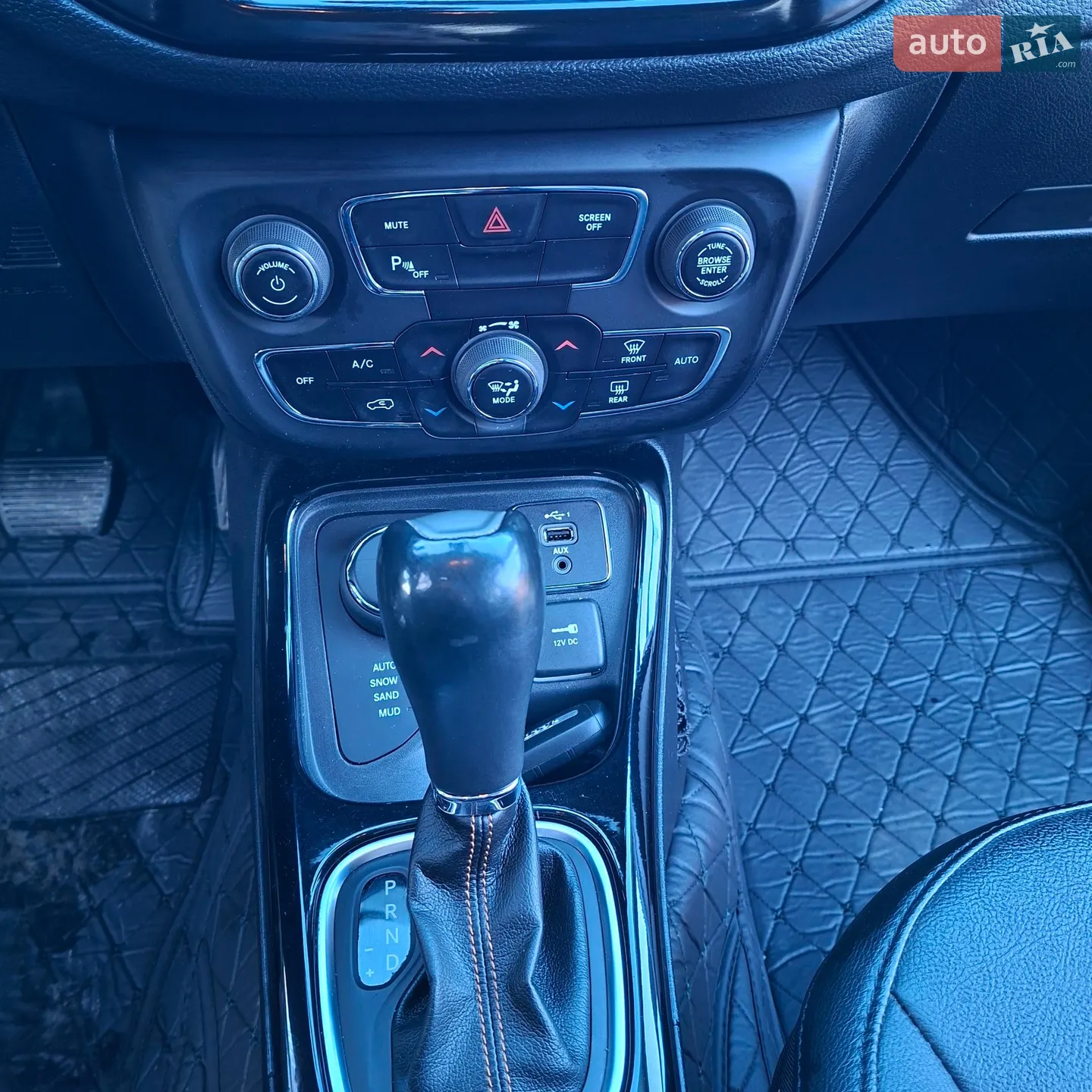 2018 Jeep Compass - мініатюра 18