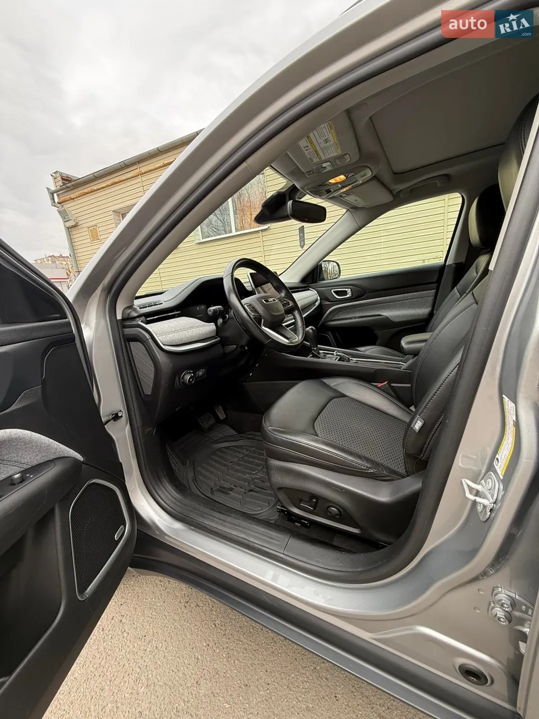 2021 Jeep Compass - мініатюра 15