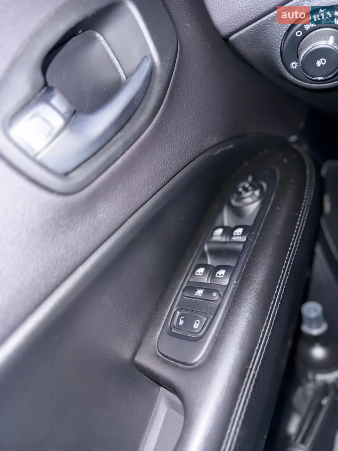 2018 Jeep Compass - мініатюра 10