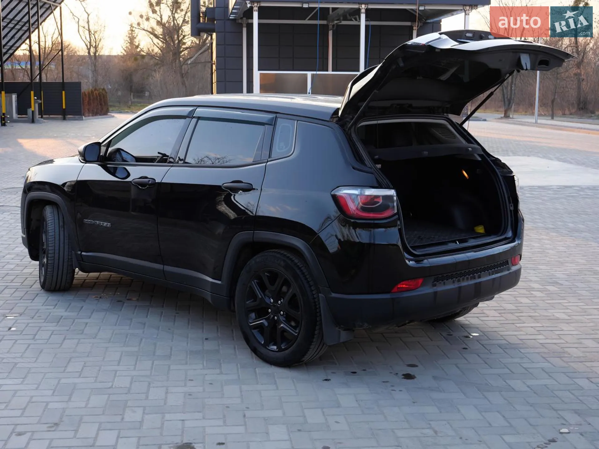 2019 Jeep Compass - мініатюра 15