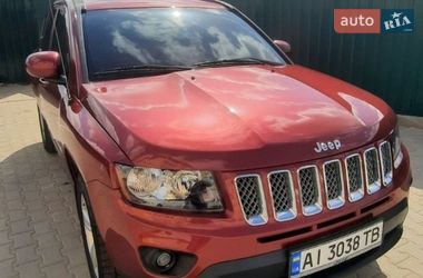 Внедорожник / Кроссовер Jeep Compass 2016 в Софиевской Борщаговке