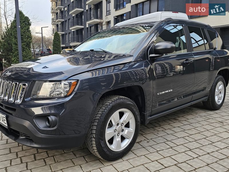 Внедорожник / Кроссовер Jeep Compass 2015 в Ивано-Франковске
