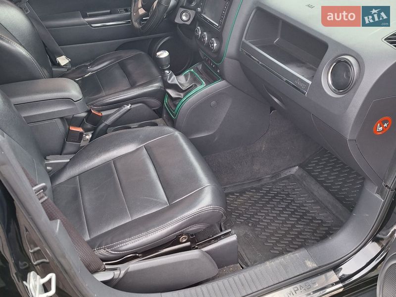 Внедорожник / Кроссовер Jeep Compass 2011 в Ужгороде фото 4 Внедорожник / Кроссовер Jeep Compass 2011 в Ужгороде