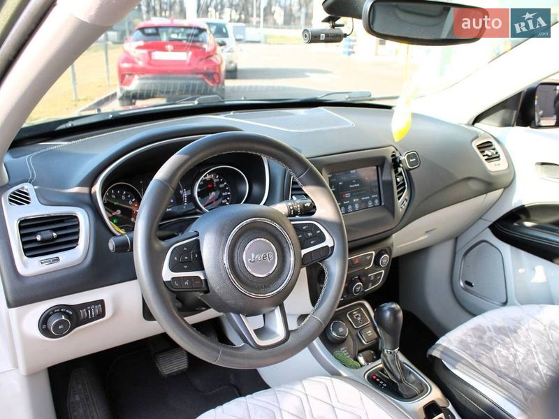 Внедорожник / Кроссовер Jeep Compass 2020 в Киеве