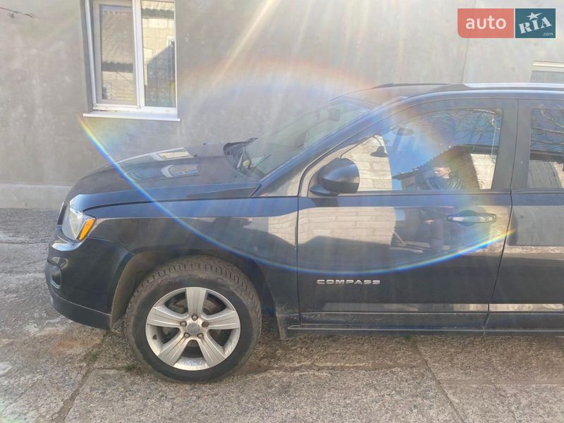 Внедорожник / Кроссовер Jeep Compass 2015 в Днепре