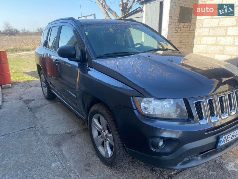 Внедорожник / Кроссовер Jeep Compass 2015 в Днепре