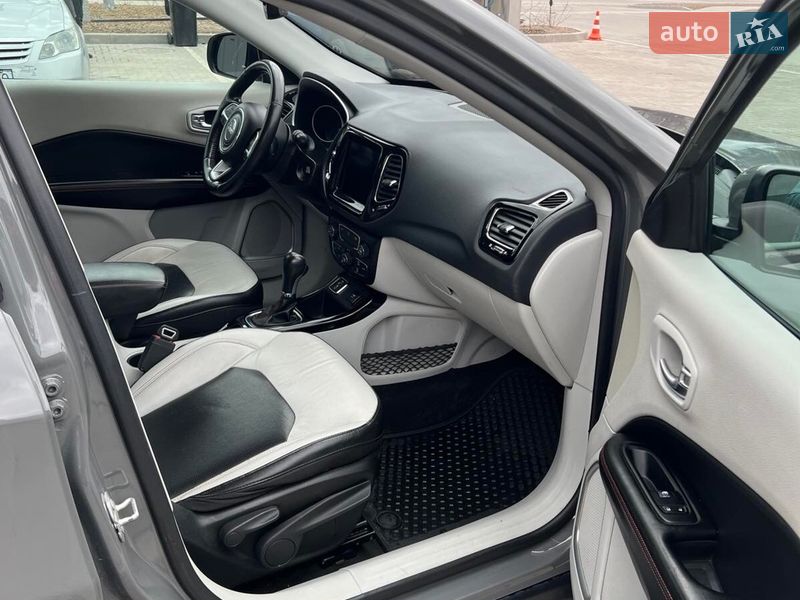 Внедорожник / Кроссовер Jeep Compass 2019 в Каменец-Подольском фото 6 Внедорожник / Кроссовер Jeep Compass 2019 в Каменец-Подольском