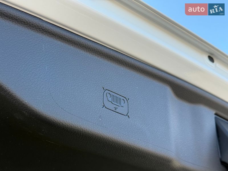 Позашляховик / Кросовер Jeep Compass 2024 в Києві