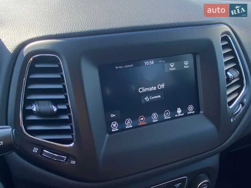 Внедорожник / Кроссовер Jeep Compass 2017 в Полтаве