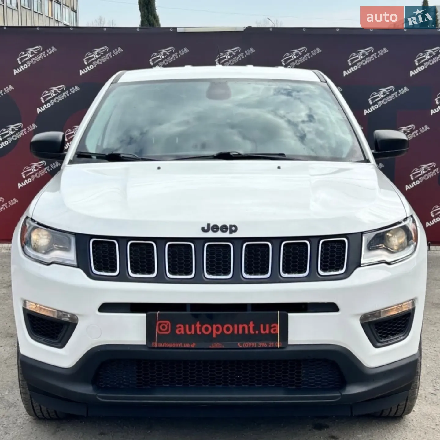 2017 Jeep Compass - мініатюра 2