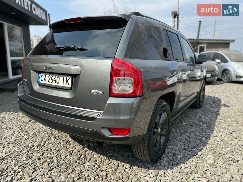 Позашляховик / Кросовер Jeep Compass 2011 в Смілі