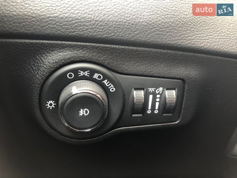 Позашляховик / Кросовер Jeep Compass 2020 в Кременчуці фото 14 Позашляховик / Кросовер Jeep Compass 2020 в Кременчуці