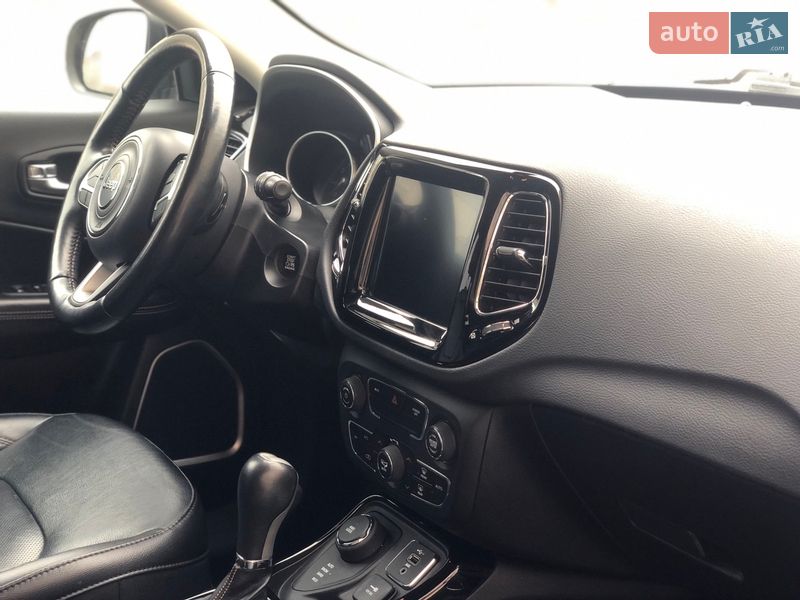 Позашляховик / Кросовер Jeep Compass 2020 в Кременчуці фото 19 Позашляховик / Кросовер Jeep Compass 2020 в Кременчуці