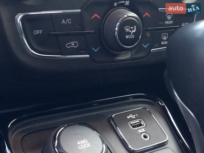 Позашляховик / Кросовер Jeep Compass 2020 в Кременчуці фото 35 Позашляховик / Кросовер Jeep Compass 2020 в Кременчуці