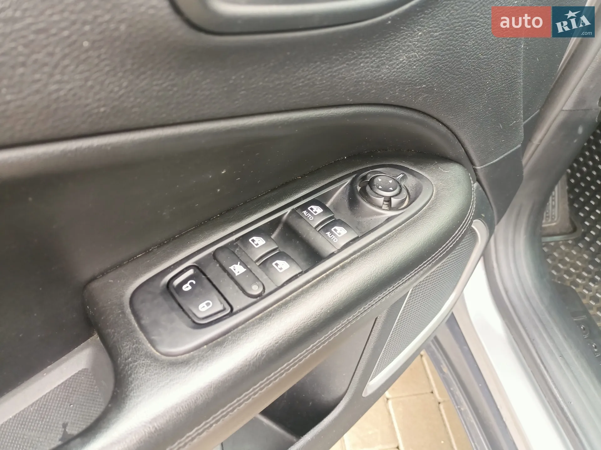 2019 Jeep Compass - мініатюра 14
