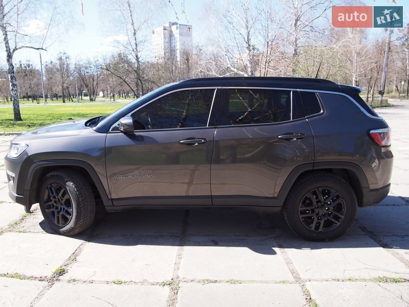 Позашляховик / Кросовер Jeep Compass 2017 в Харкові