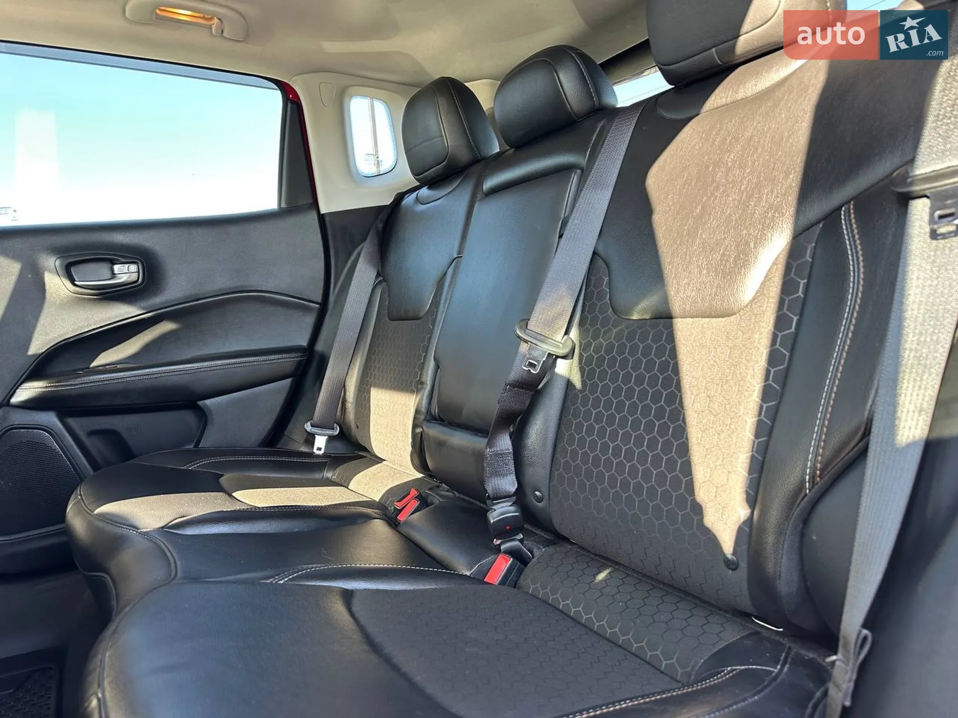 2020 Jeep Compass - мініатюра 18