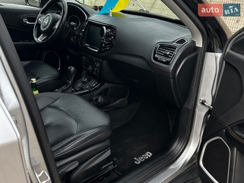 Внедорожник / Кроссовер Jeep Compass 2017 в Киеве фото 15 Внедорожник / Кроссовер Jeep Compass 2017 в Киеве