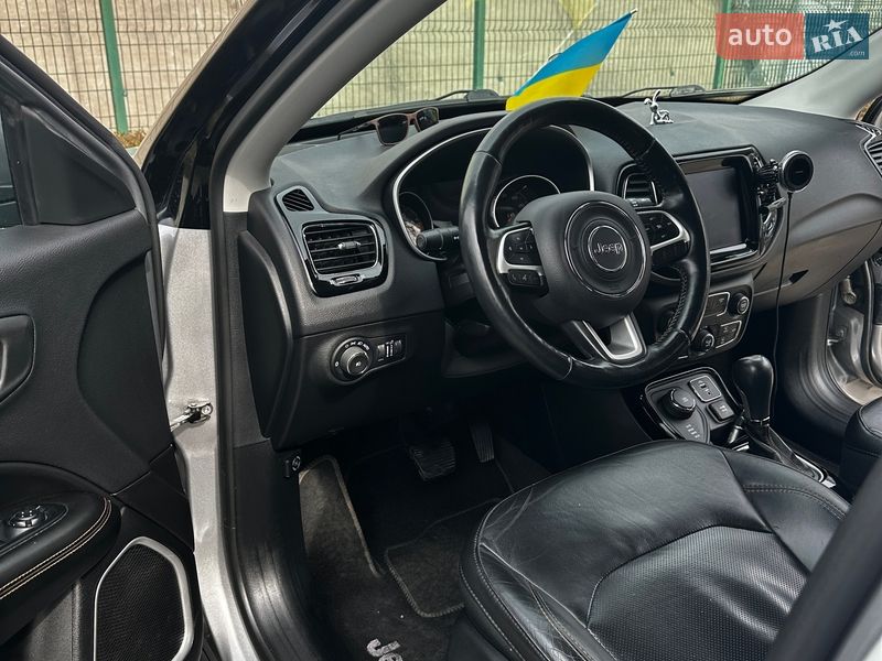 Внедорожник / Кроссовер Jeep Compass 2017 в Киеве фото 17 Внедорожник / Кроссовер Jeep Compass 2017 в Киеве