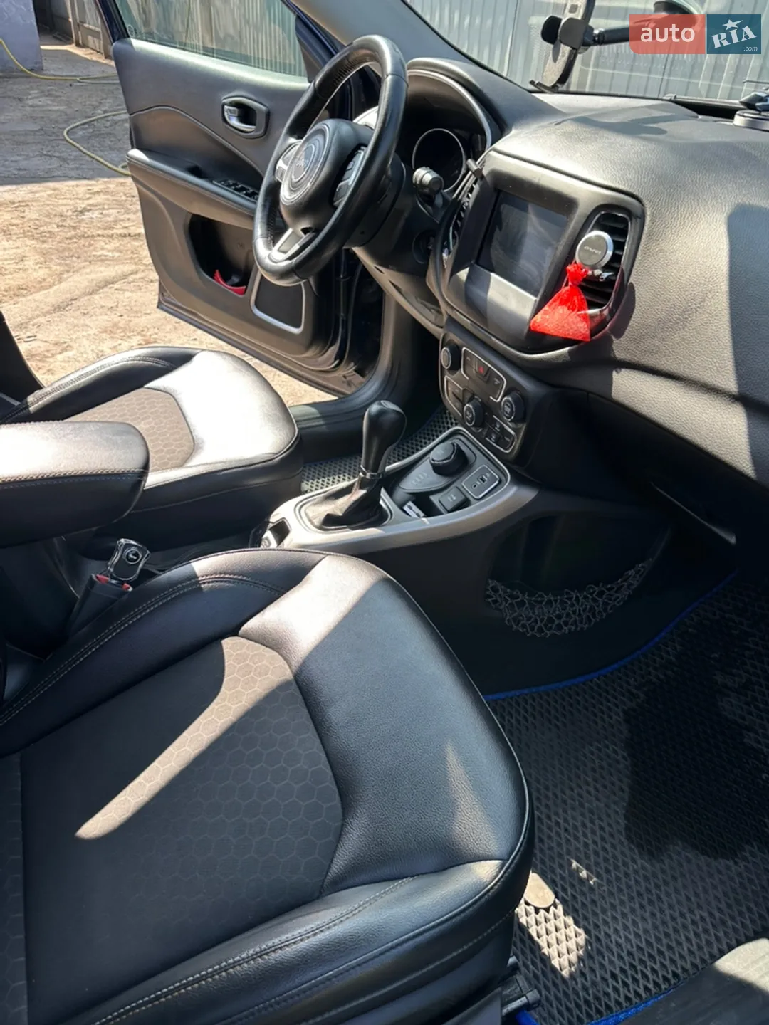 2017 Jeep Compass - мініатюра 9