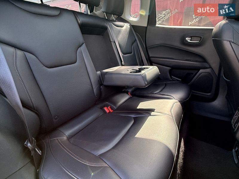 Внедорожник / Кроссовер Jeep Compass 2017 в Сумах