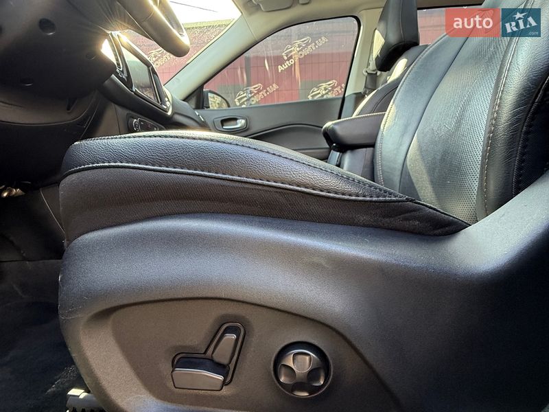 Внедорожник / Кроссовер Jeep Compass 2017 в Сумах