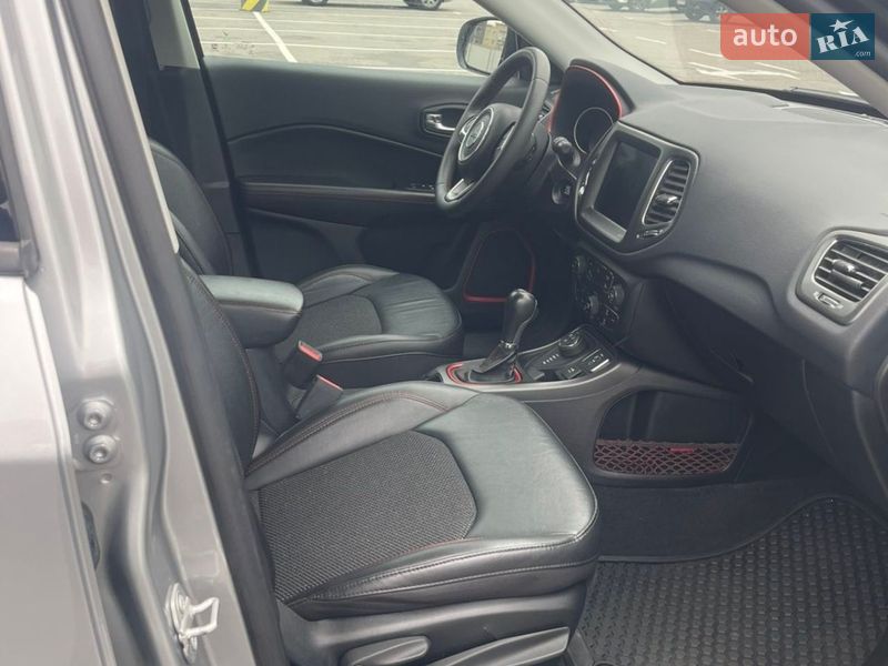 Внедорожник / Кроссовер Jeep Compass 2021 в Киеве