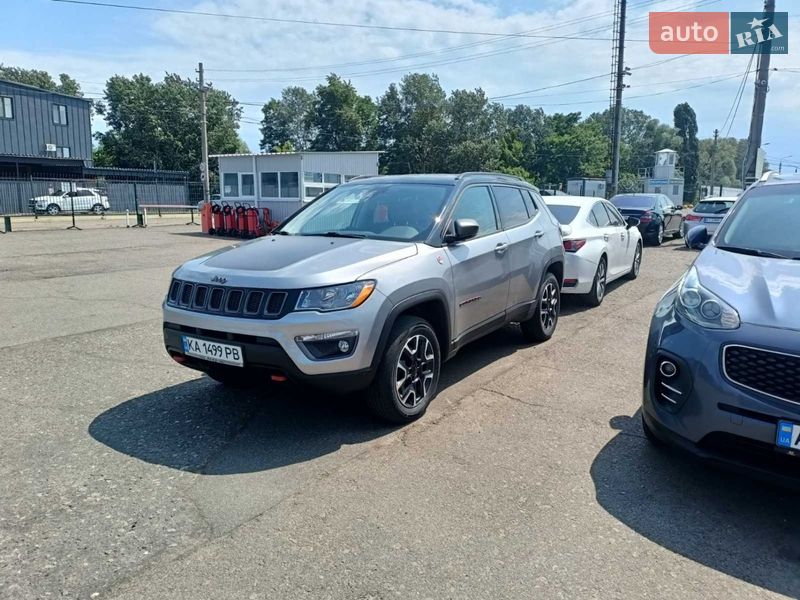 Внедорожник / Кроссовер Jeep Compass 2021 в Киеве