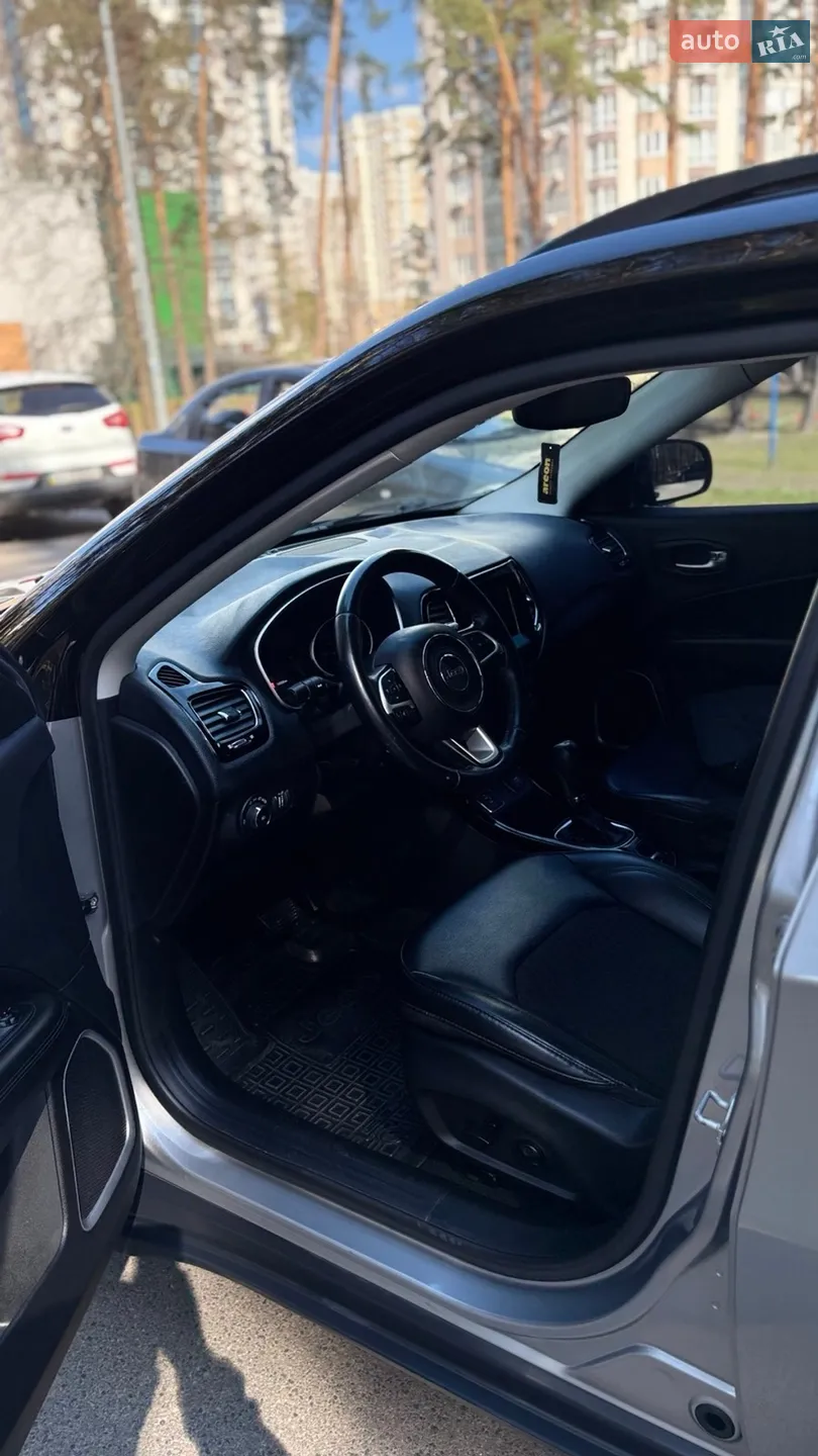 2020 Jeep Compass - мініатюра 8