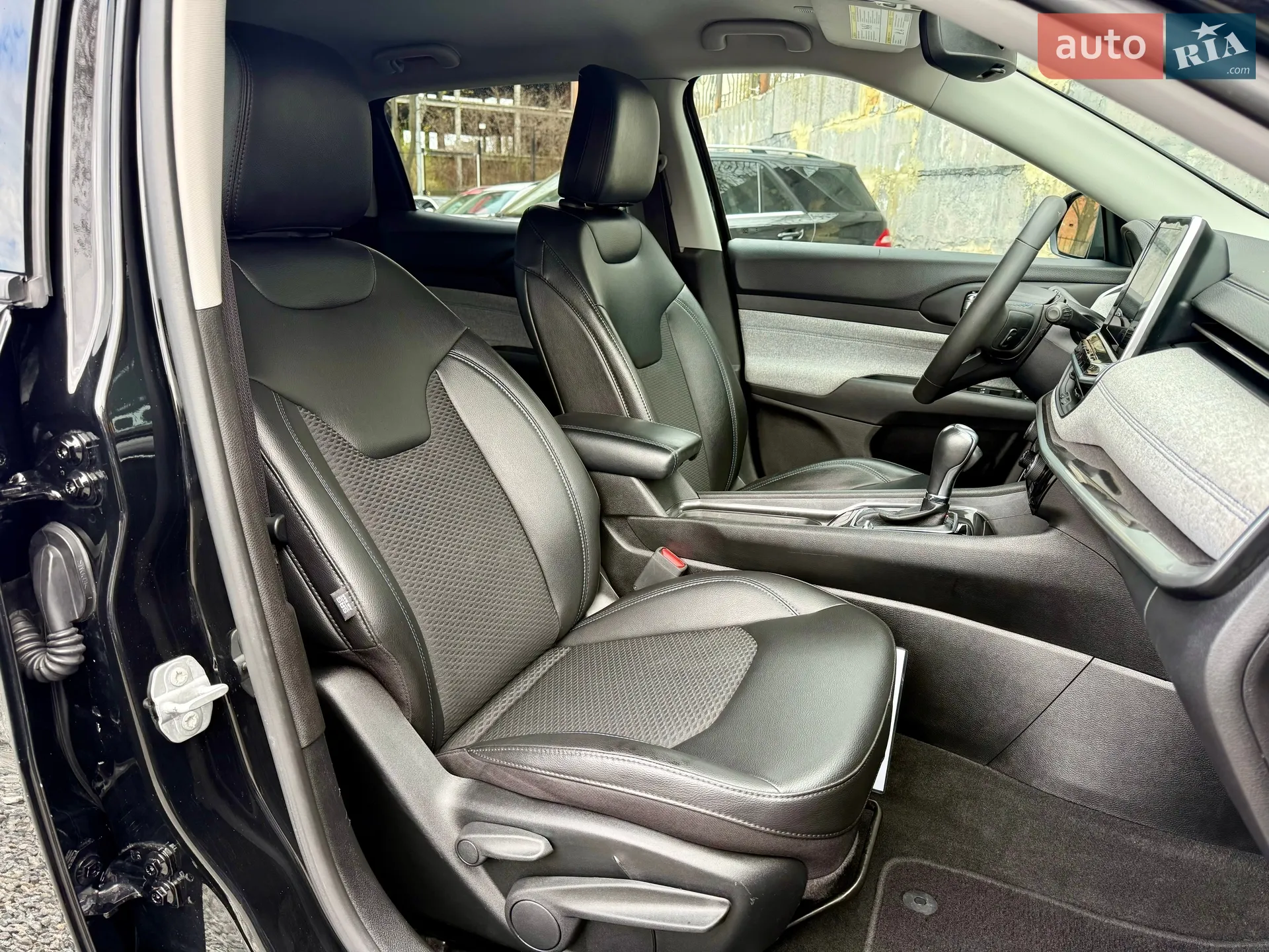 2022 Jeep Compass - мініатюра 10